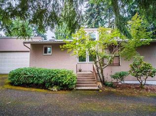247 Taylor Blvd, Sequim, WA 98382
