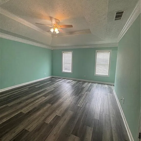 1143 Memory Ln — Photo 12