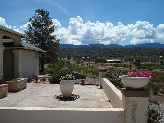 2nd image of 7 Quail Covey Ln