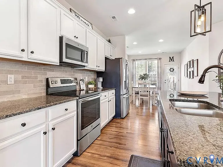 16913 Thornapple Run — Photo 14