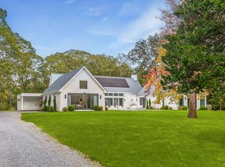 22 School St, East Hampton, NY 11937