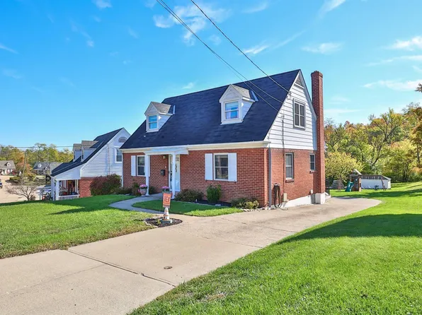 30 Pine Hill Dr, Highland Heights, KY 41076