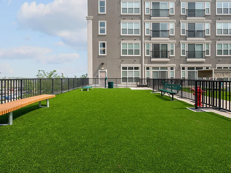 Liberty Center Apartments — Photo 67