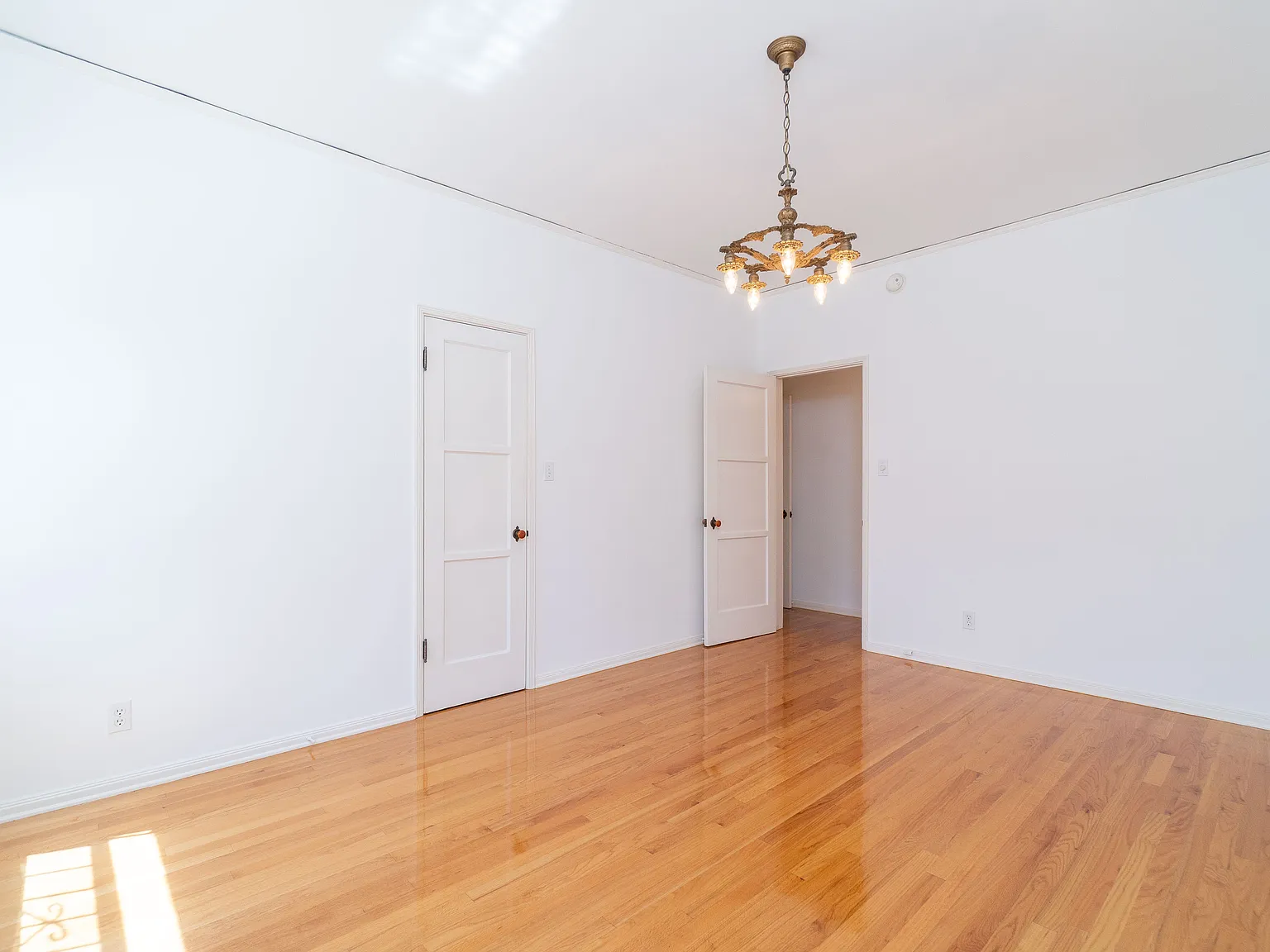 1 bed, 950 sqft, $3,395 — Photo 4