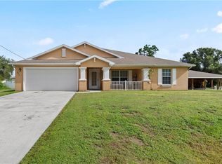 2812 43rd St SW, Lehigh Acres, FL 33976
