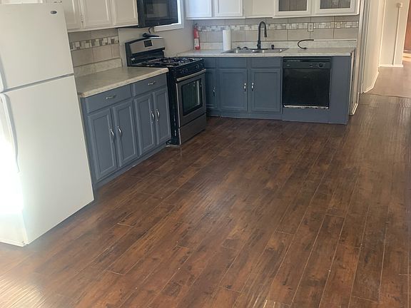 4th image of 1622 N Keating Ave #1