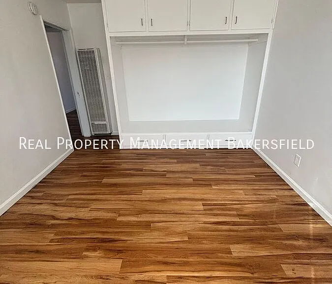 2711 Hufft St #A — Photo 9