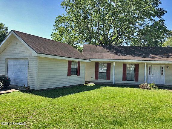 2nd image of 105 Headland Cir