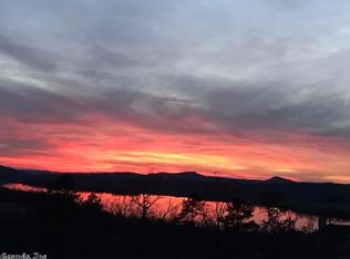 15708 Summit View Ln, North Little Rock, AR 72113