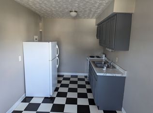 6 Bradley Ave #16, Shelby, OH 44875