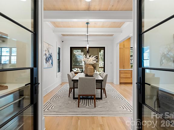 5th image of 4328 Walker Rd