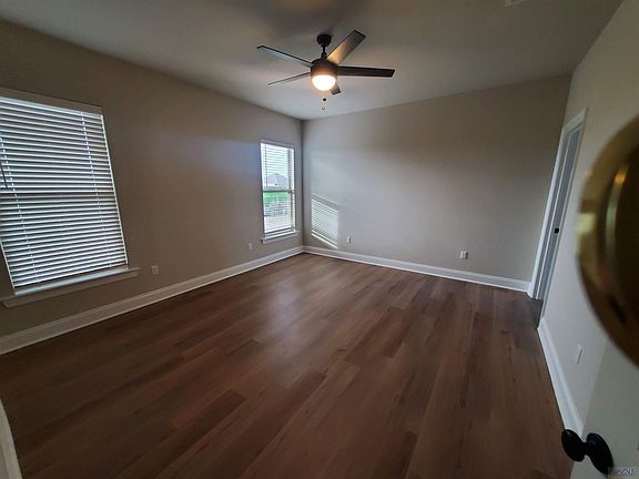 5th image of 2224 Talbot Ave