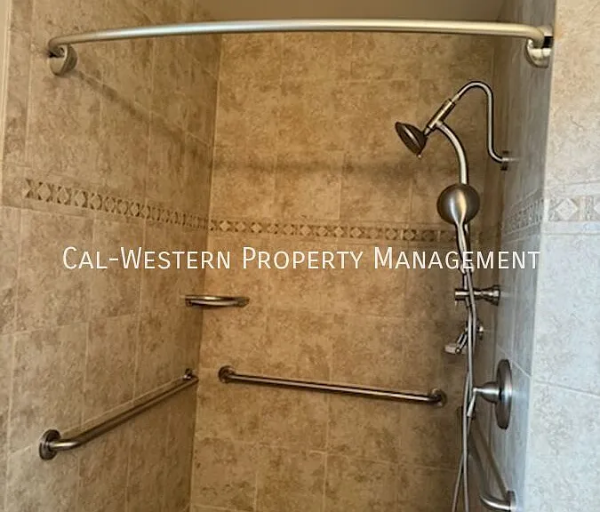 721 Ardis Ave — Photo 8
