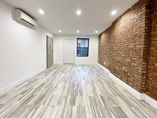 Rented by Compass | media 3