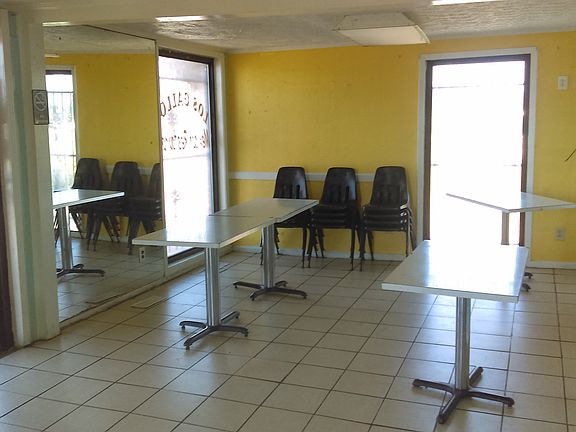 2nd image of 916 Providence Blvd