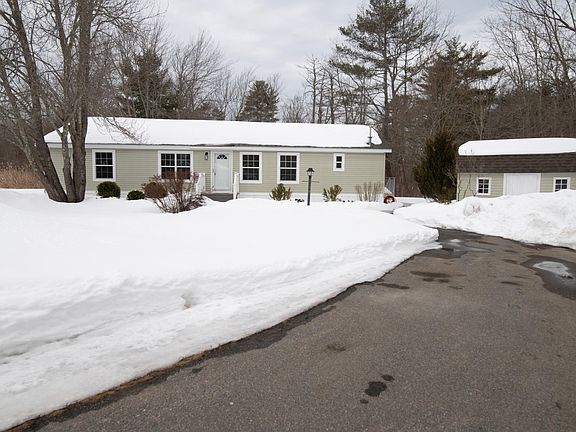 3rd image of 36 Seabreeze Drive