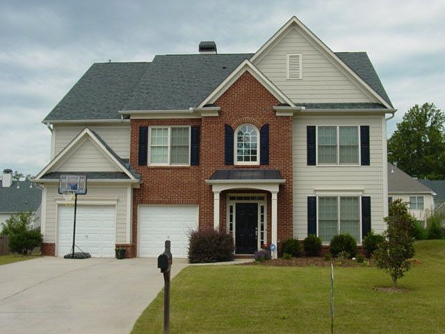 Beautiful, well maintained traditional home in great neighborhood.