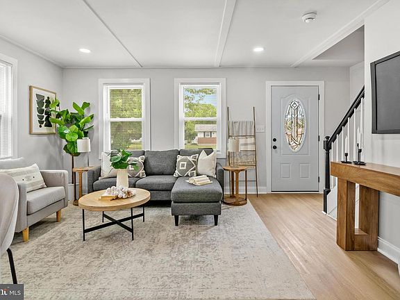 4th image of 1407 Ingleside Ave