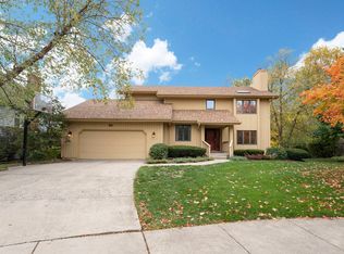 5417 Challen Pl, Downers Grove, IL 60515
