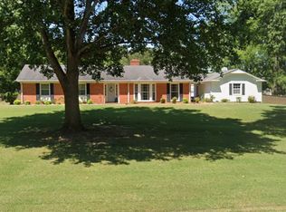 641 North Ave, Henderson, TN 38340