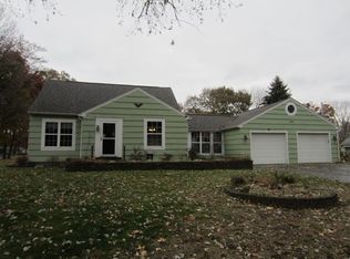 250 Norwood Cir, Webster, NY 14580