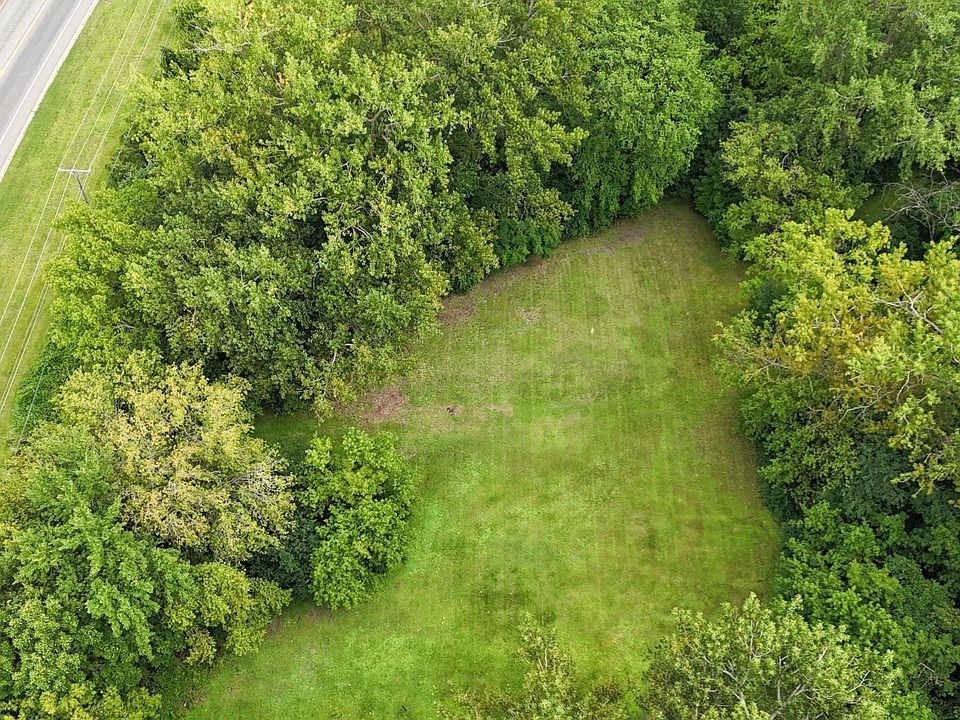 2nd image of 1220 County Road 134 St