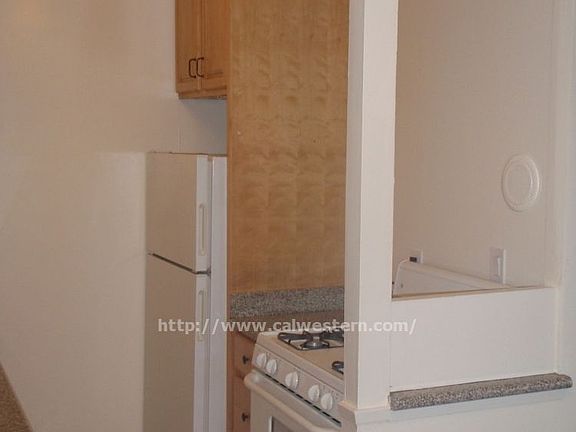 2nd image of 1622 Pomeroy Ave APT E