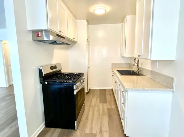 7418 Alabama Ave APT 4, Canoga Park, CA 91303
