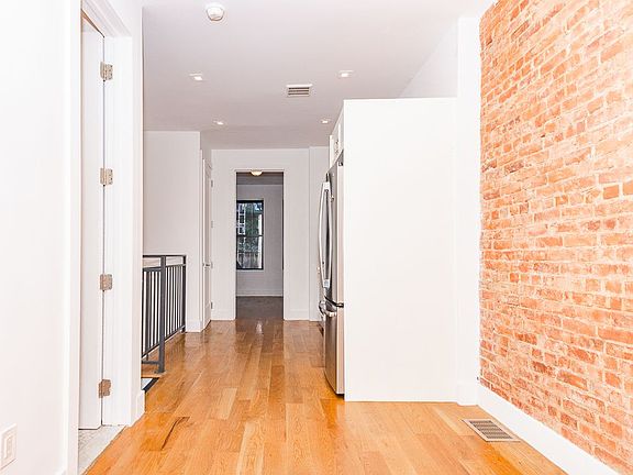 4th image of 1501 Dekalb Ave #1RF