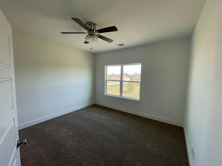 232 Sapphire — Photo 16