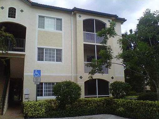 2nd image of 7400 NW 4th St APT 208