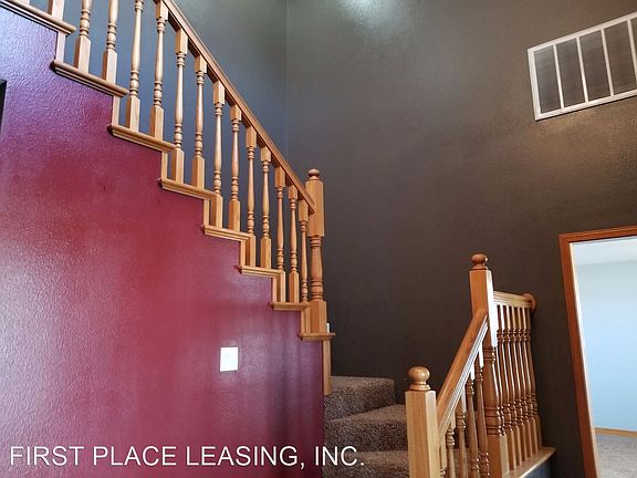 4th image of 723 County Road L