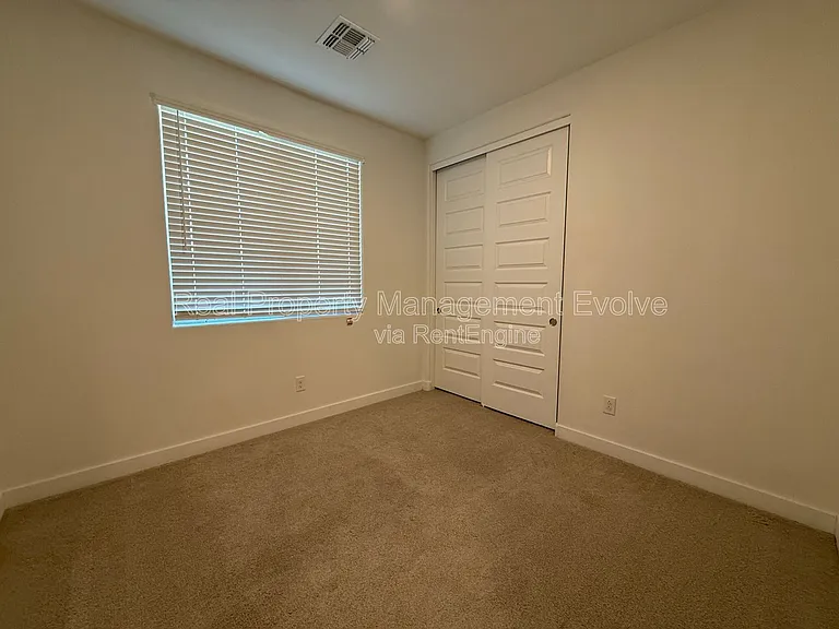 6324 W Warner St — Photo 23