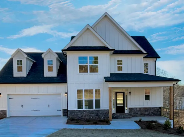 295 Boulder Lake Dr NE, Cartersville, GA 30121