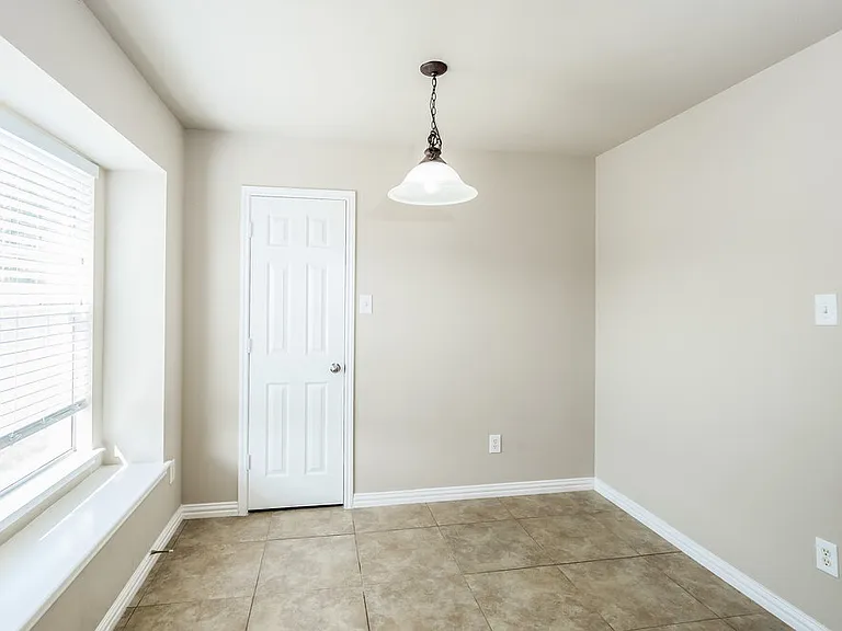 5219 Caymus Dr — Photo 7