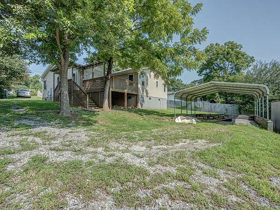 5th image of 705 Walker Dr