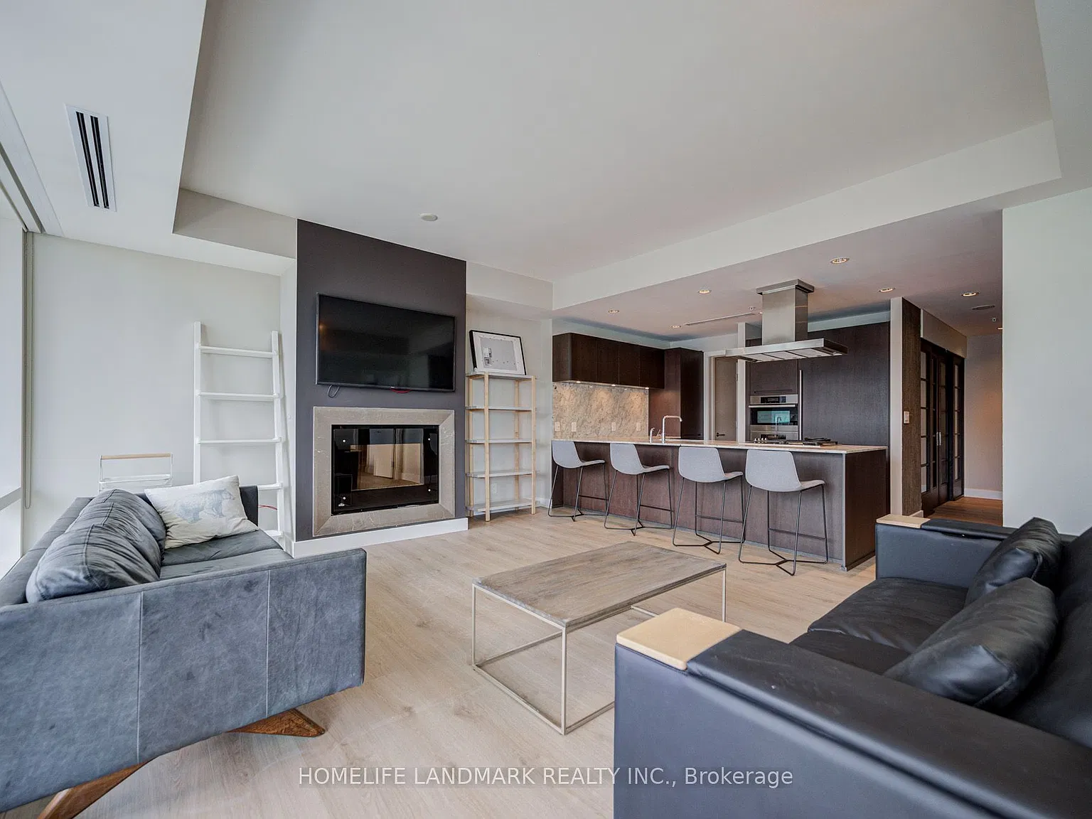 2 bed, $6,200 — Photo 1