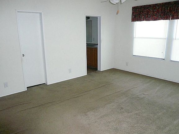 4th image of 4624 6th St