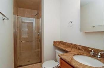 3rd image of 1058 N Paulina St