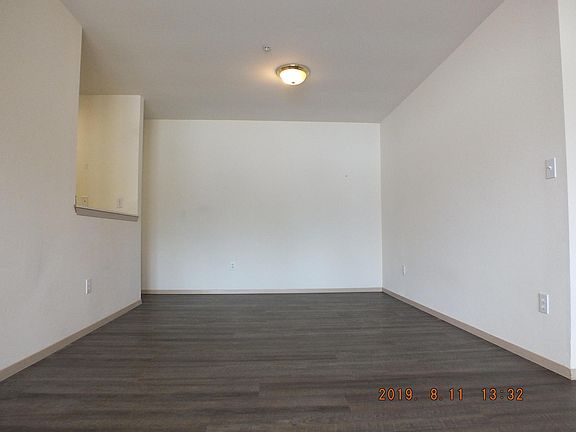 2nd image of 12549 28th Ave NE APT 302