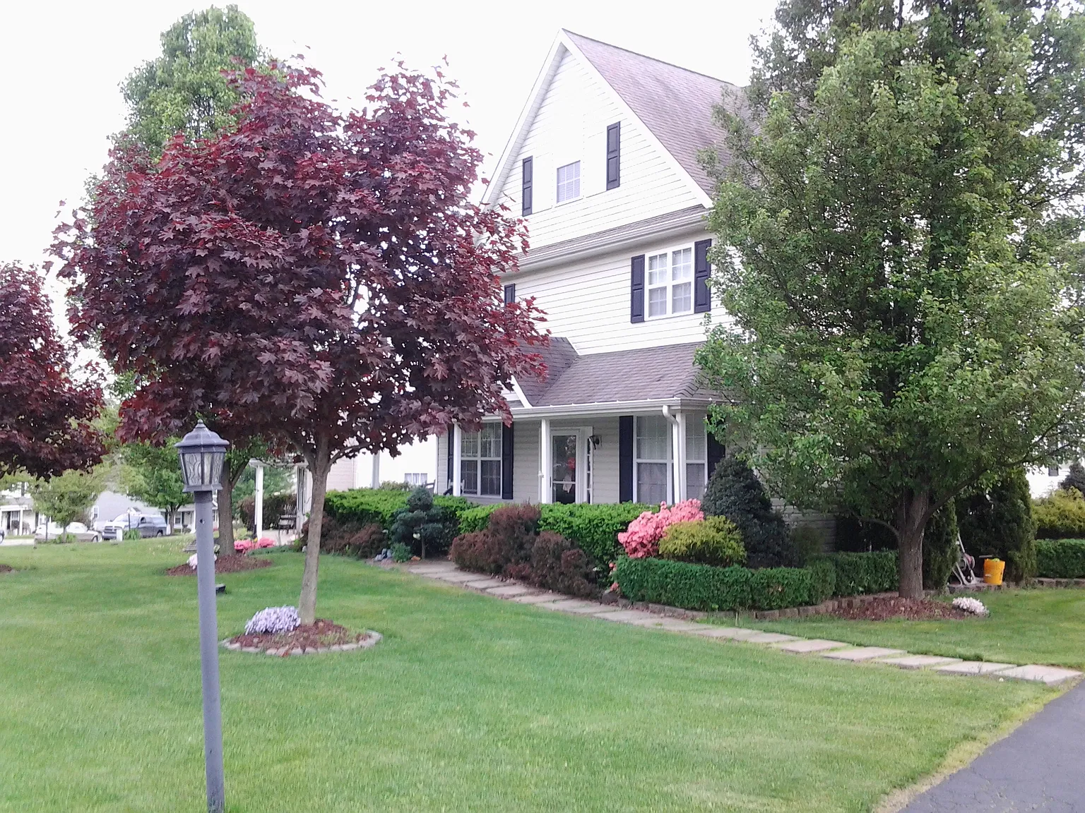205 Beaumont Dr photo 1