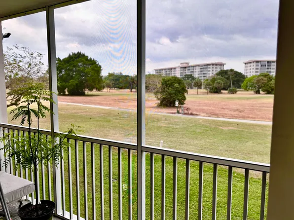 2900 N Palm Aire Dr APT 206, Pompano Beach, FL 33069
