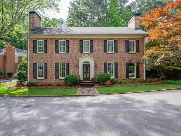 3 Cross Creek Dr, Birmingham, AL 35213
