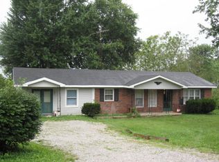 3293 Garrett Hollow Rd, Bowling Green, KY 42101