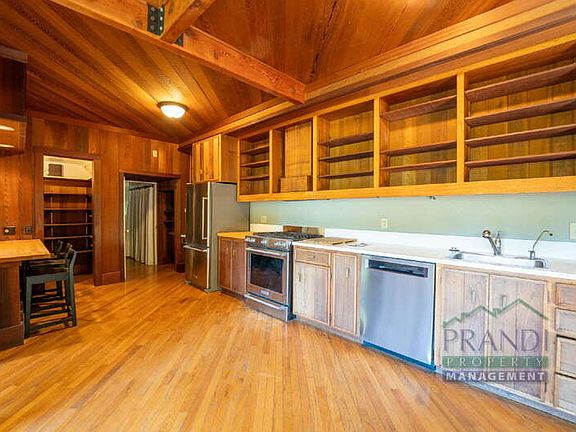 5th image of 2 Ahrens Ln