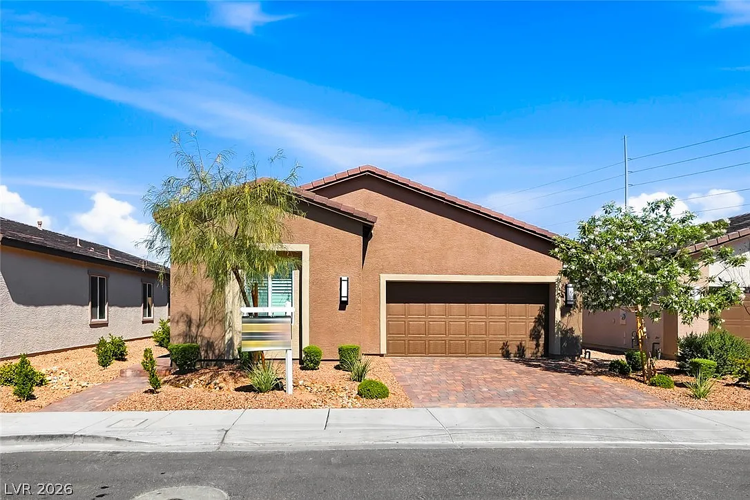 4 bed, 2.5 bath, 2157 sqft, $2,895 — Photo 1