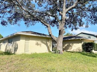 1828 Pearwood Ct, Orlando, FL 32818
