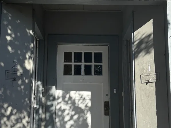 415 College Ave APT 4, Santa Rosa, CA 95401