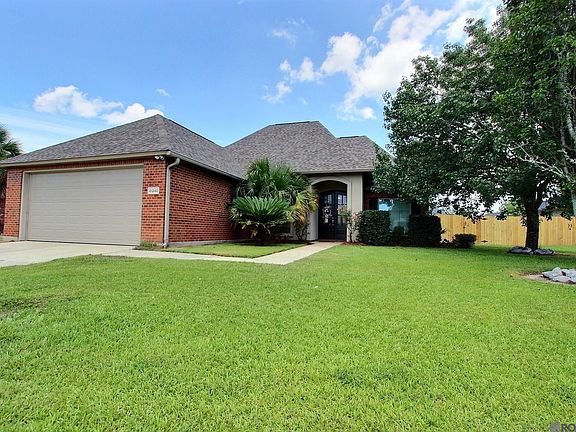 2nd image of 41240 Colonial Dr