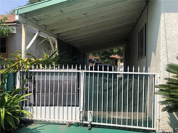 3rd image of 2940 Hollister Ave